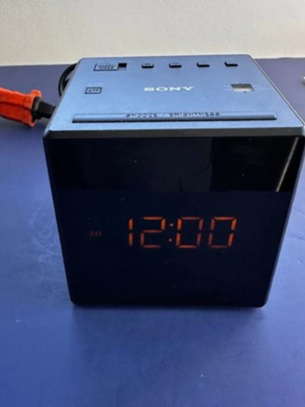 Sony ICF-C1 Black Cube AM/FM Alarm Clock Radio Orange LED